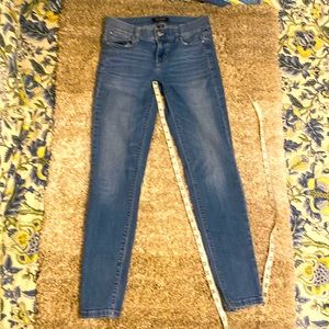 White House Black Market Skinny Jeans Sz 0 (Zero)R